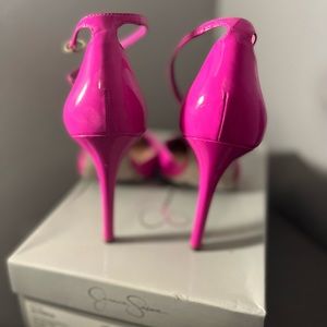 Hot pink Jessica Simpson heels/pumps size 10